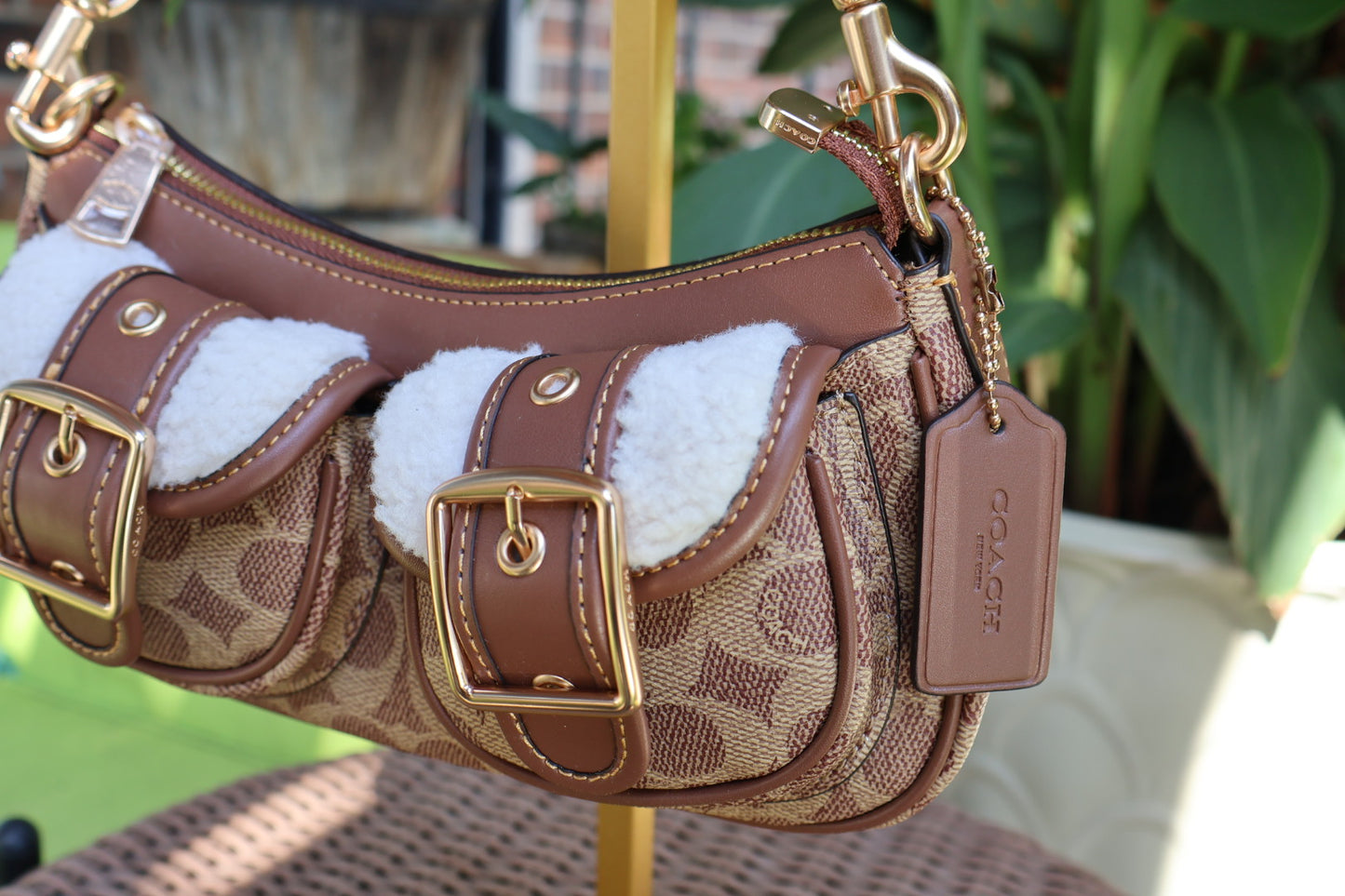 Ash Bag With White Fur